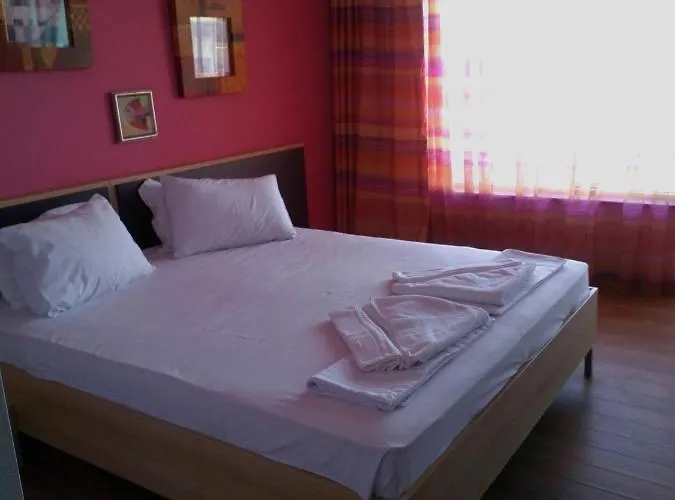 Prado Hotel 3*