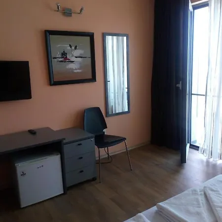 Prado Ξενοδοχείο 3*