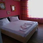 Prado Szálloda 3*